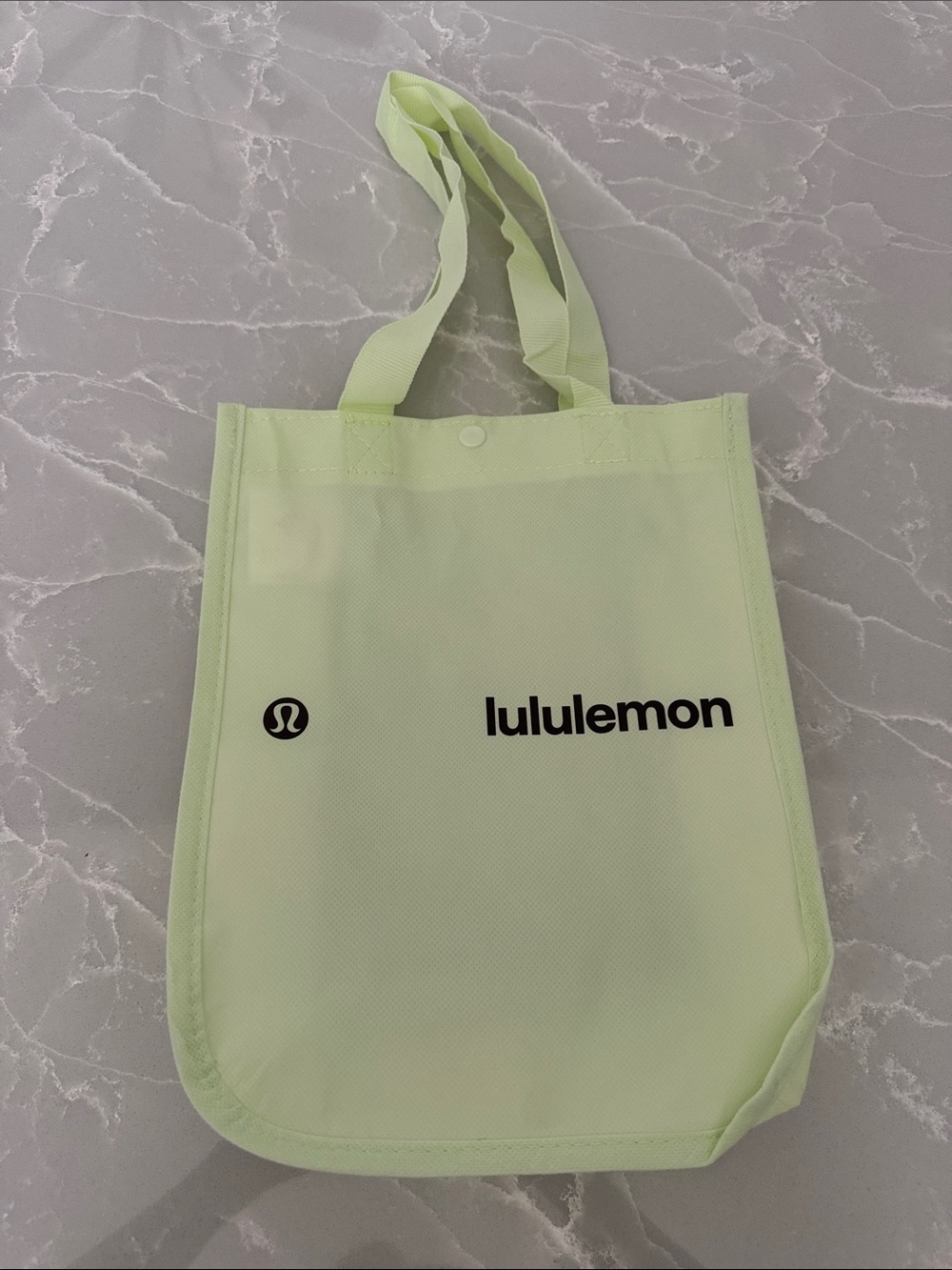😍FREE With Purchase - lululemon athletica Pale Lime Logo Tote Bag